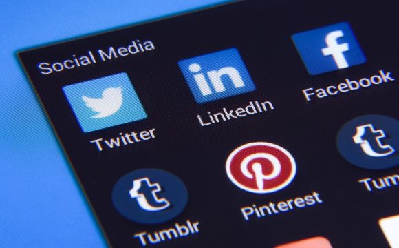 Réseaux sociaux Réseaux sociaux